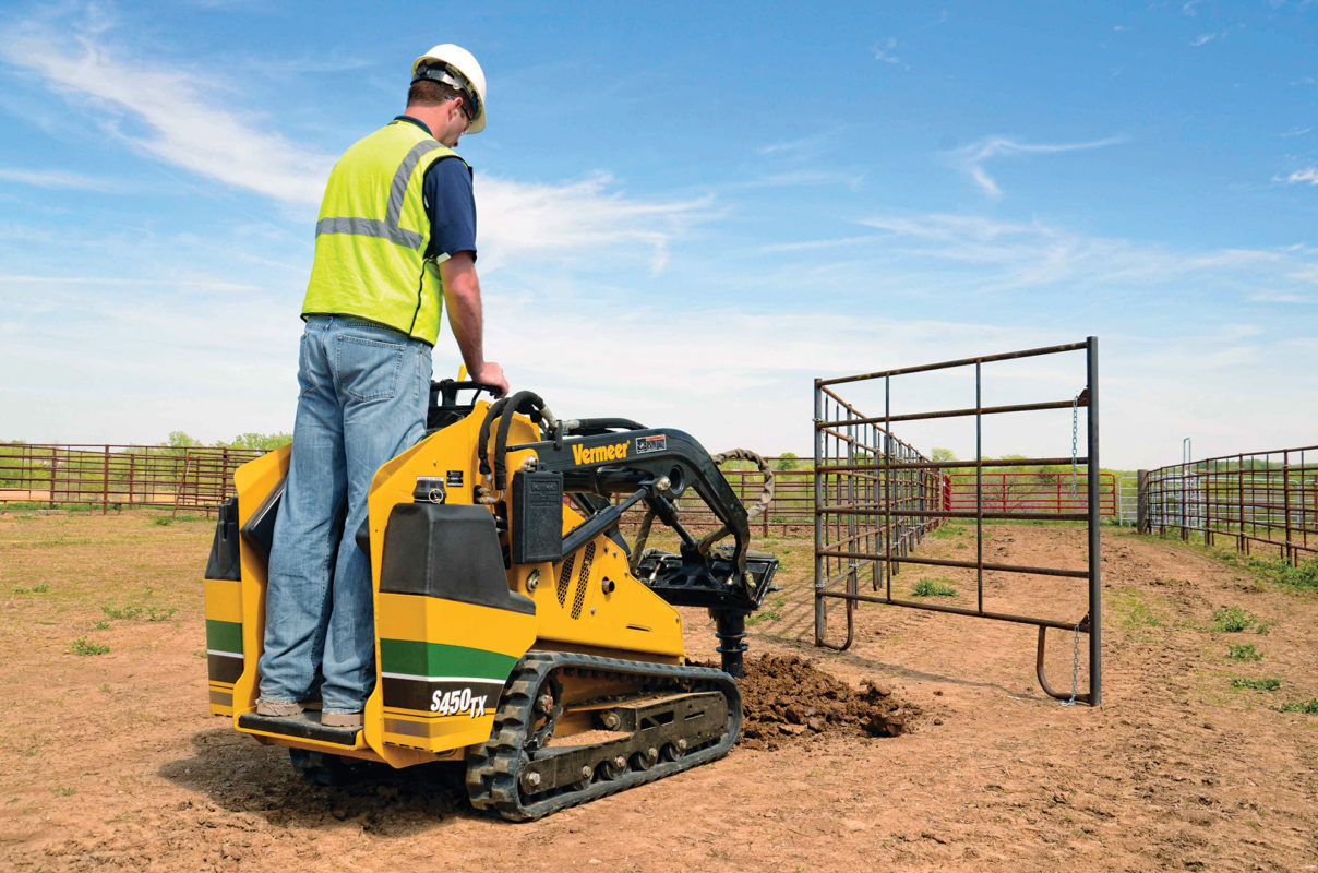 Vermeer S450tx Mini Skid Steer Loader 4 E1511416807937