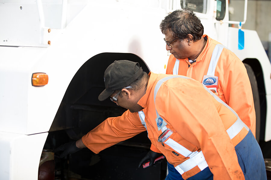 Job 4361 Elf Recruitment Photos 192 Of 246 Comp