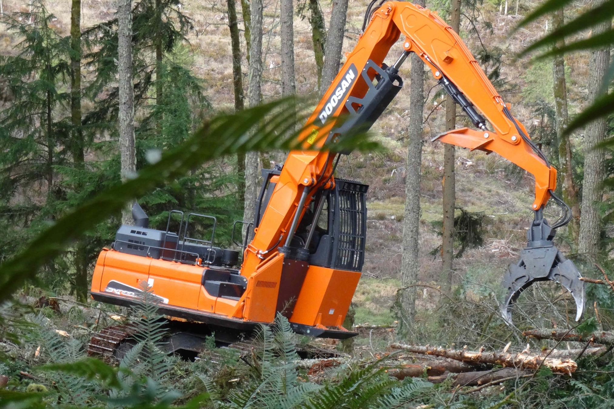 Doosan DX300 575X375 3 Min