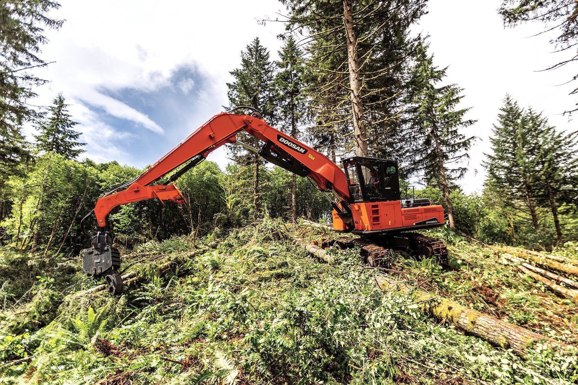 Doosan DX380 575X375 2 Min