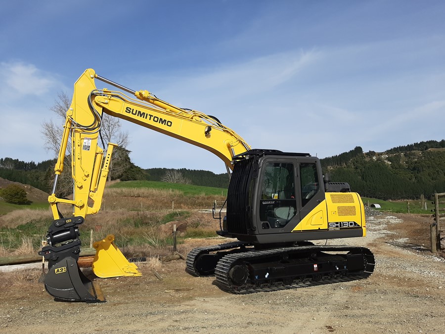 King Country Sumitomo SH130LC 6