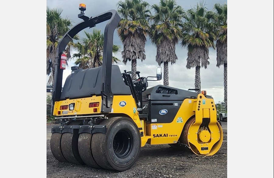 Sakai TW504 F3