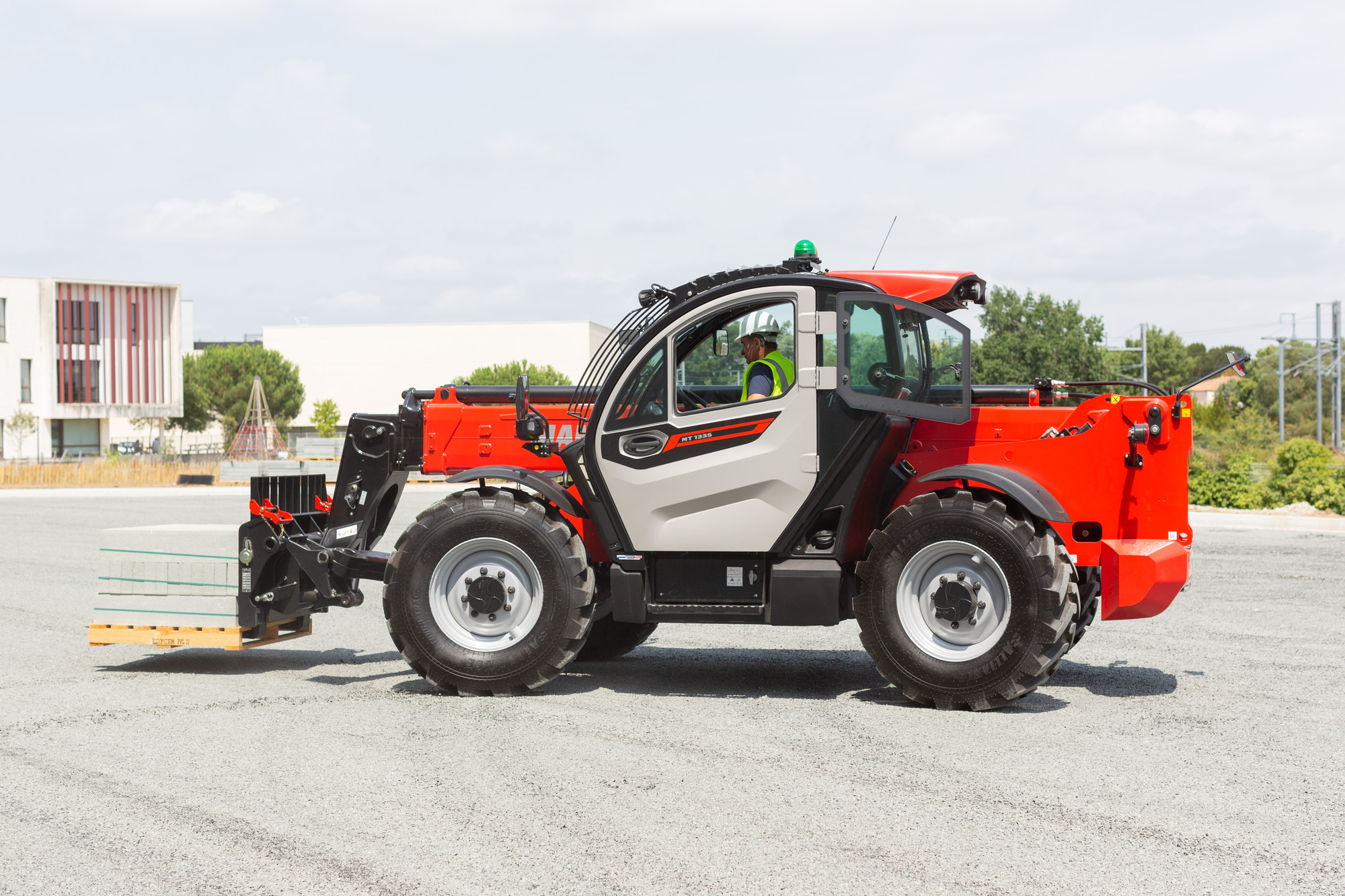 Application Construction Telehandler Mt 935 Mt 1135 Manitou 017